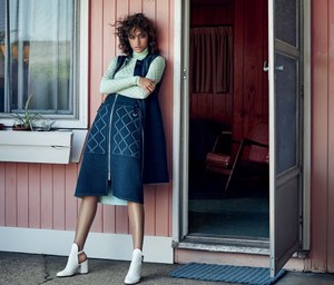 Vogue-Arabia-July-2017-Alanna-Arrington-Michael-Schwartz-1.thumb.jpg.d1f4a15f68a1a30140c48414e73b50ae.jpg