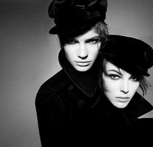 ZARA-Fall-Winter-2017-by-Steven-Meisel-1-2.thumb.jpg.f82a80c070710b30ba64fdc9ed87a18a.jpg