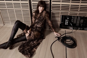 Zimmermann-Fall-Winter-2017-Campaign34928.thumb.jpg.acd45052cd839cfa4eb3708ddd690146.jpg