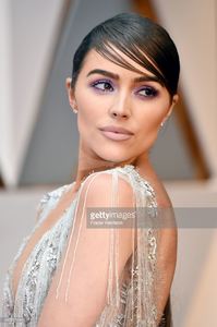 actor-olivia-culpo-unveils-a-oneofakind-marchesa-for-stella-artois-picture-id645621244.jpg
