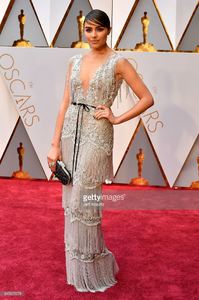 actor-olivia-culpo-unveils-a-oneofakind-marchesa-for-stella-artois-picture-id645621278.jpg