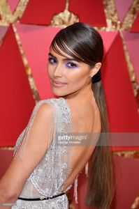 actor-olivia-culpo-unveils-a-oneofakind-marchesa-for-stella-artois-picture-id645680270.jpg