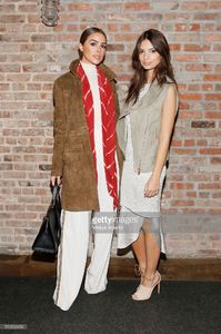 actress-olivia-culpo-and-model-emily-ratajkowski-pose-backstage-of-picture-id510502450.jpg