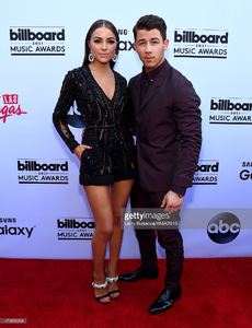 actress-olivia-culpo-and-recording-artist-nick-jonas-attend-the-2015-picture-id473826338.jpg