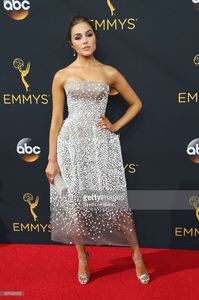 actress-olivia-culpo-arrives-at-the-68th-annual-primetime-emmy-awards-picture-id607692326.jpg