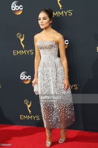 actress-olivia-culpo-arrives-at-the-68th-annual-primetime-emmy-awards-picture-id607692400.jpg