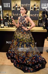 actress-olivia-culpo-attends-the-74th-annual-golden-globe-awards-at-picture-id631239228.jpg