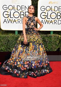 actress-olivia-culpo-attends-the-74th-annual-golden-globe-awards-at-picture-id631259632.jpg