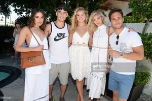 actress-olivia-culpo-guest-model-rachel-hilbert-model-devon-windsor-picture-id521591060.jpg