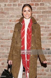 actress-olivia-culpo-poses-backstage-of-the-maiyet-fashion-show-fall-picture-id510502452.jpg