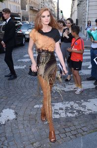 alexina-graham-vogue-party-at-paris-fashion-week-07-04-2017-6.jpg