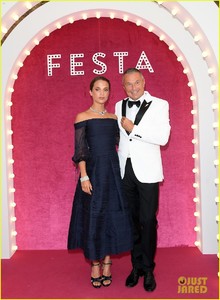 alicia-vikander-makes-stunning-appearance-at-bulgaris-festa-10.thumb.JPG.973103afcdcc339e317d446d4064719e.JPG