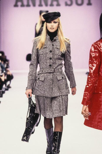 anna-sui-aw-1995-3.thumb.jpg.1f3c325ed0885d331fb1235e8524944e.jpg