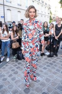 arizona-muse-vogue-party-at-paris-fashion-week-07-04-2017-4.jpg