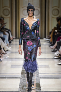 armani-prive-hc-rf17-1931.thumb.jpg.b85a58a64242d61865d391d425ec7abb.jpg