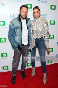 artist-jeremy-penn-and-olivia-culpo-attend-the-10th-anniversary-of-picture-id624038978.jpg