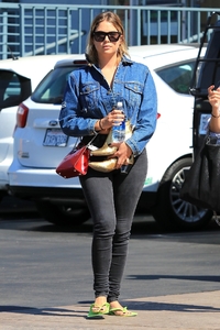 ashley-benson-leaving-a-nail-salon-in-studio-city-72517-33.jpg