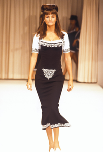 azzedine-alaia-ss-1992-10.thumb.png.5f32348573c3e858b76e97844d1ae13a.png