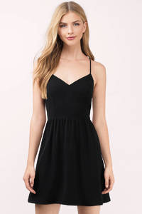 black-sonya-strappy-skater-dress-2.thumb.jpg.43205b26f274b2644c7d65cec149cdd2.jpg