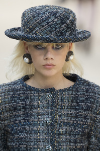 chanel-hc-clp-rf17-0044.thumb.jpg.77627da9aaf6407c04b4b3053a0dc3db.jpg