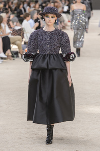 chanel-hc-rf17-0396.thumb.jpg.fe35928bb69773afc33580acfef7b5c5.jpg