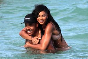 chanel-iman-and-sterling-shepard-miami-06-30-2017-12.jpg