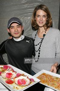 chef-hissa-takeuchi-and-julie-andrieu-in-paris-france-on-october-23-picture-id108572211.jpg