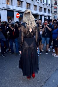 chiara-ferragni-at-fendi-fashion-show-at-haute-couture-paris-fashion-week-07-05-2017_4.jpg