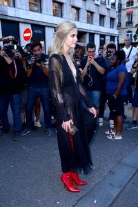 chiara-ferragni-at-fendi-fashion-show-at-haute-couture-paris-fashion-week-07-05-2017_5.jpg