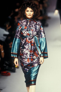 chloe-fw-1995-4.thumb.png.91b1b1680ac02d6b46ec775dbe4389bb.png