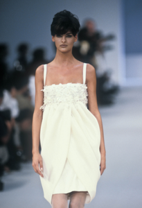 chloe-ss-1990-5.thumb.png.08a6bc8ee0ced7acbb68ba16a3d8a5c0.png