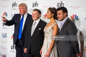 donald-trump-aras-agalarov-miss-universe-2012-olivia-culpo-and-emin-picture-id170742213.jpg