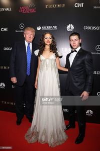 donald-trump-olivia-culpo-and-nick-jonas-attend-the-red-carpet-at-picture-id187500656.jpg