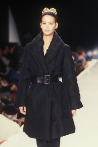 donna-karan-fw-1995-2.thumb.jpg.ebeb032ea830079d6af6b533017f69c2.jpg