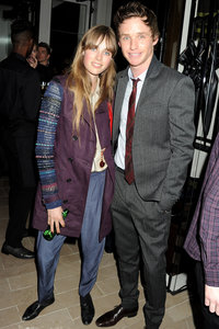 edie-campbell-lcm_17jun12_vogue.thumb.jpg.7262a0d3db65f97c9b30d58c69cfabf2.jpg