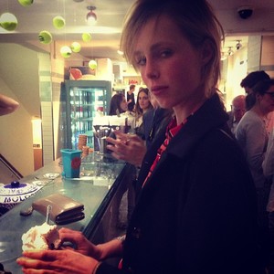edie_24jun15_jessicadraper.thumb.jpg.158fbf11446221255dc24d015ccc65c5.jpg