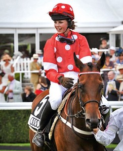 edie_29jul12_telegraph_1.thumb.jpg.21aeb8624538d6b2ff31178c97e022d8.jpg