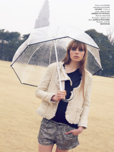 edie_air_france_madame_aug_sep12_2.png
