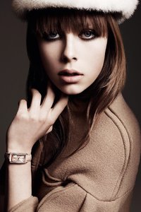 edie_burberry-aw2011campaign-6_michael84.thumb.jpg.a557dfc5ee27ee8463ba6a8c44a22ce0.jpg