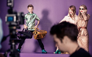 edie_burberry_ss13_bts_revistavanity_5.thumb.jpeg.48407568d5b4b1909627dbe2b541ff31.jpeg