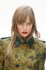 edie_burberry_ss13_livingly_3.JPG
