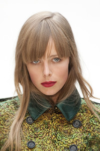 edie_burberry_ss13_livingly_4.JPG