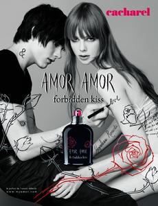 edie_cacharel_amor_amor_aw11_modelsdot.thumb.jpg.c039dec2ca5a5cd7fa0b74dd76357e61.jpg