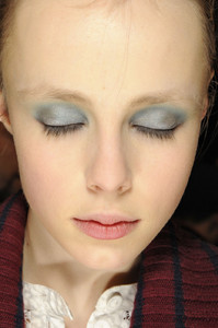 edie_cacharel_aw11_livingly_2.jpg