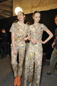 edie_cacharel_aw11_livingly_5.jpg