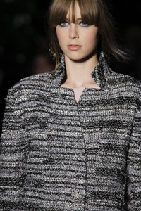 edie_chanel_couture_aw12_tfs_2.thumb.jpg.6af1cd93b4402238ba17f6ab2acdf61c.jpg