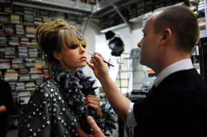 edie_chanel_paris_bombay_prefall12_bts_chanel_4.jpg