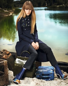 edie_elle_france_28sep12_troublemanagement_7.jpg