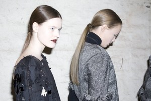 edie_fashion_east_aw10_dazed.thumb.jpg.590f490825da1cb72c56940d9a263ae0.jpg
