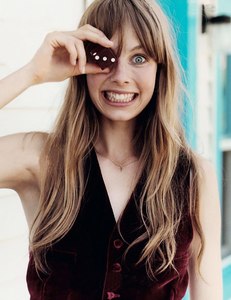 edie_id_fall12_oraclefox_5.thumb.jpg.e161c243b5ac5e82dca0ee11c6ba100c.jpg